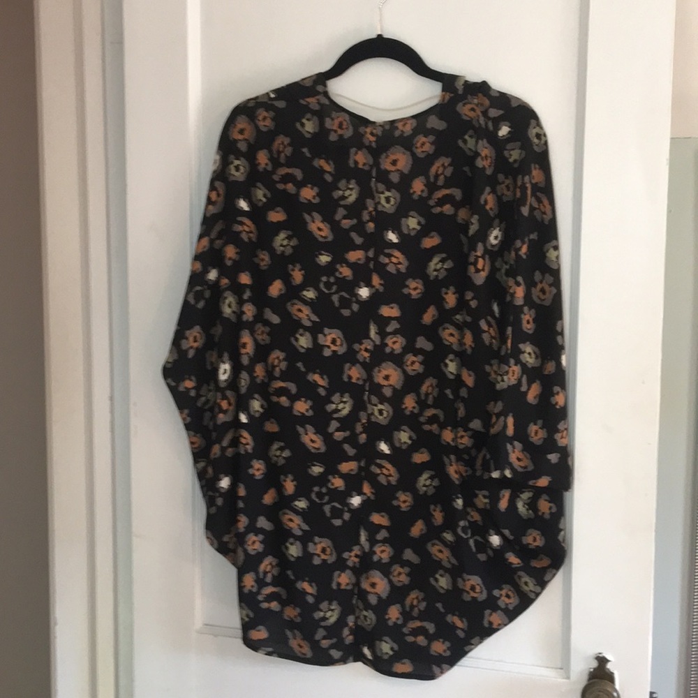 Patterned Soprano Wrap - Picture 2 of 3